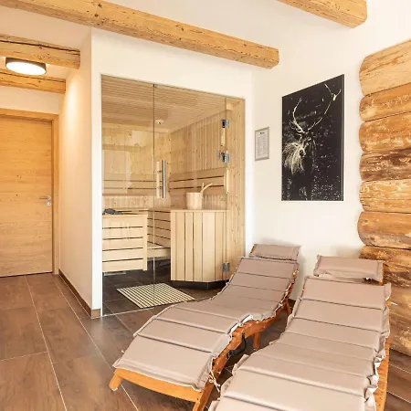 Luxury Chalet With Private Sauna, Near A Swimming