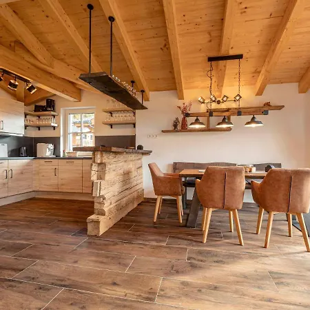 Luxury Chalet With Private Sauna, Near A Swimming Uttendorf
