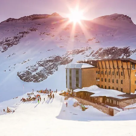 Luxury Chalet With Private Sauna, Near A Swimming Uttendorf